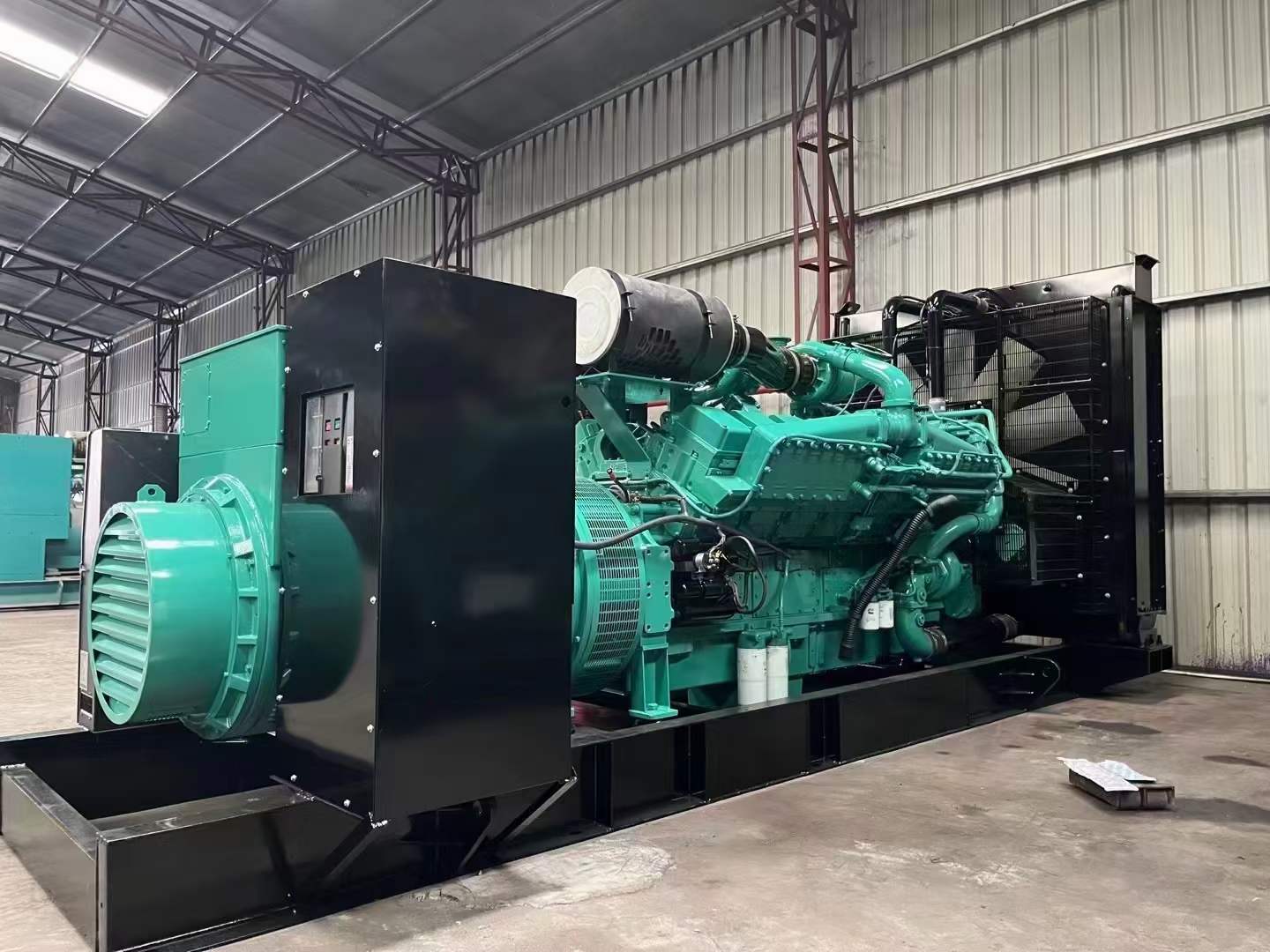 市中如何降低 800kW 柴油发电机输出电流的波动？
