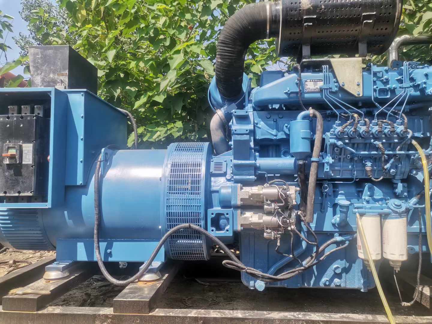 市中详细说明降低 800kW 柴油发电机输出电流波动的方法