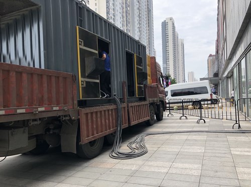 市中柴油发电机空气滤清器在不同季节的更换周期是否有差异？