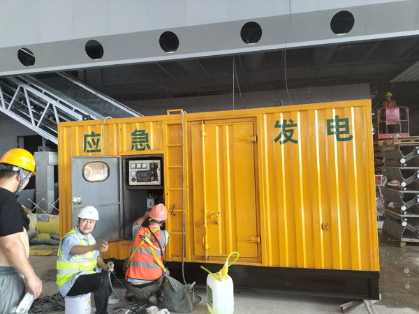 市中怎样判断空气滤清器是否需要更换？